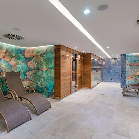 Radisson Blu Beke Hotel, Hotel