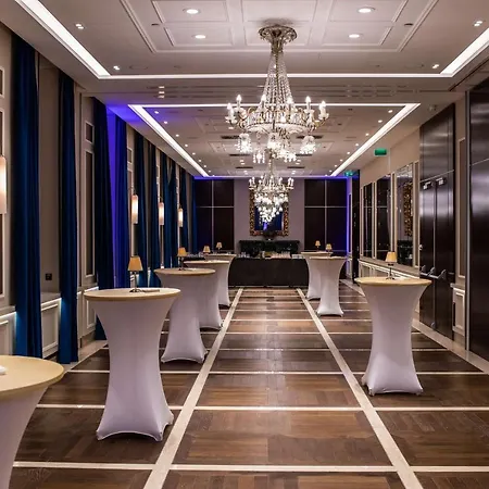 Radisson Blu Béke Hotel, 4*