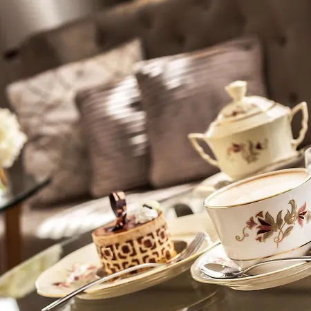 Radisson Blu Béke Hotel, Szálloda 4*