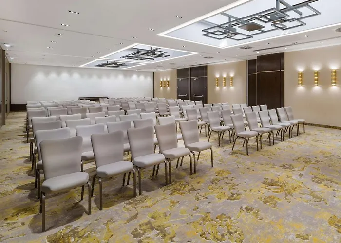 Radisson Blu Beke Hotel, Ξενοδοχείο 4*