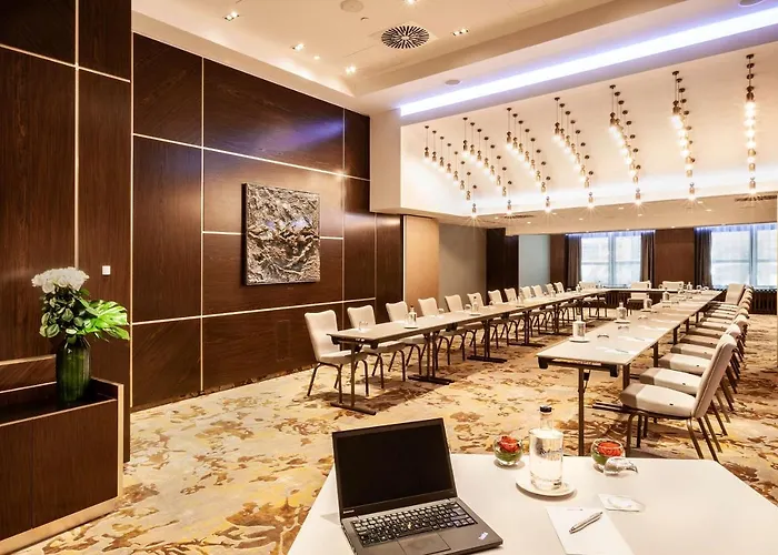 Ξενοδοχείο Radisson Blu Beke Hotel,