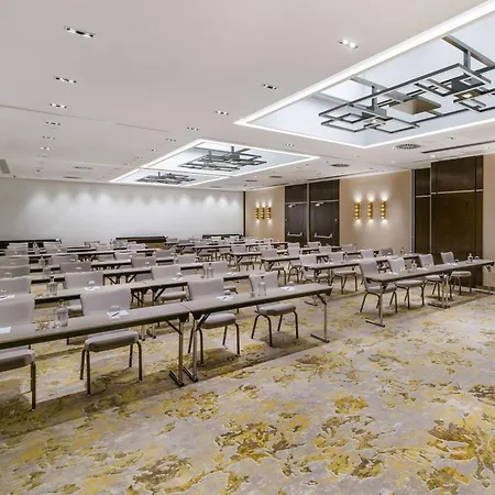 Szálloda Radisson Blu Béke Hotel,