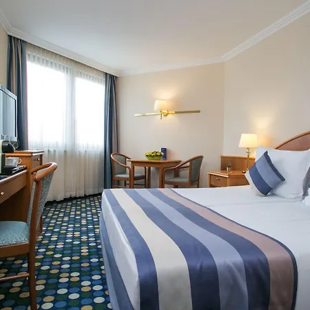 Szálloda Radisson Blu Béke Hotel,